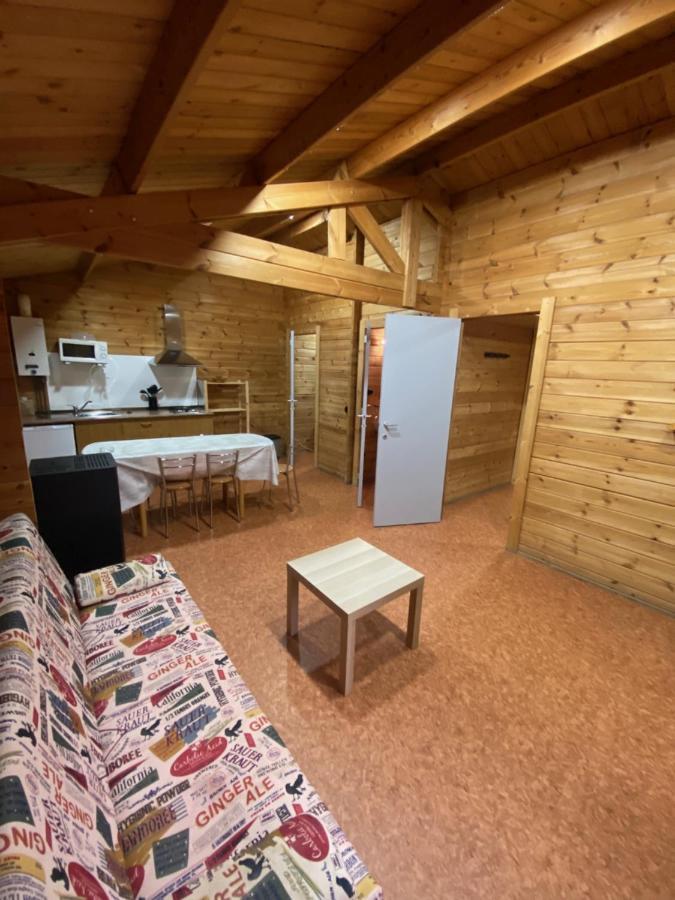 Bungalow & Camping Fuente De Regrustan 그라우스 외부 사진